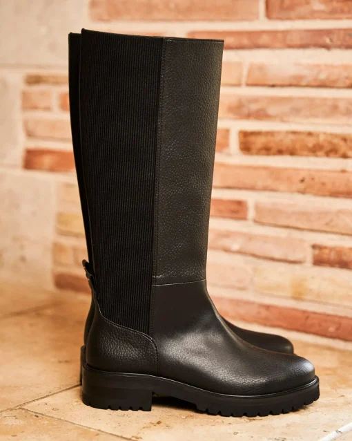 Minuit sur Terre Bottes<Mystère Noir